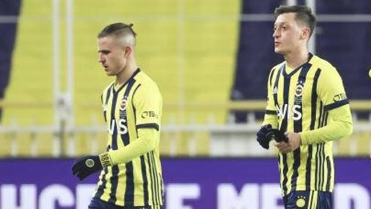 Pelkas ve Mesut Özil'in resti Fenerbahçe'de deprem etkisi yaptı! Yönetim şaşırdı kaldı