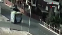 Gaziantep'te feci kaza kamerada! Öğrenci otobüsüyle çarpışan halk otobüsü böyle devrildi