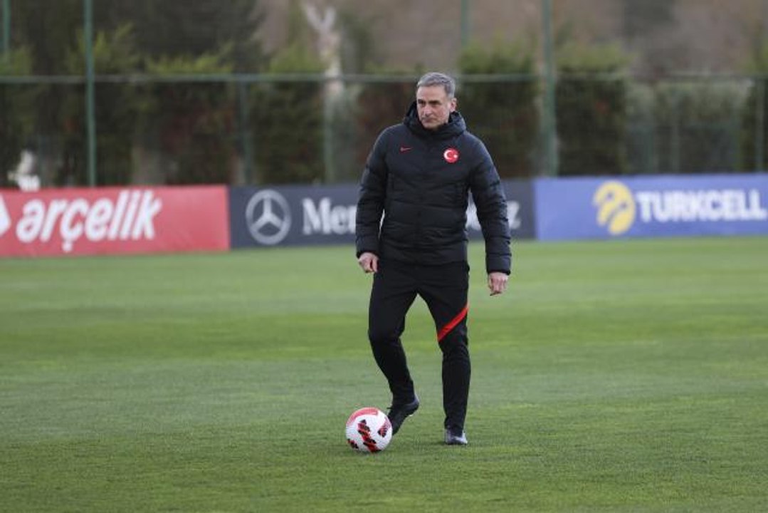 A Milli Futbol Takımı Cebelitarık ve Karadağ maçlarının hazırlıklarını sürdürdü