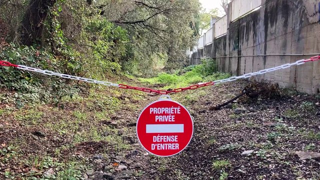 La Ciotat : depuis le Fanéou ruisseau entre le camping Santa Gusta et les futurs Bains de Charlotte