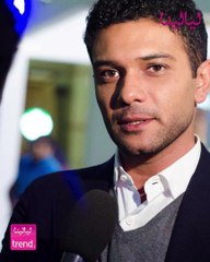 آسر ياسين :والدتي باعت دهبها عشان تعلمني