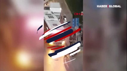 Trafikte dehşete düşüren anlar! İETT şoförüne böyle saldırdılar