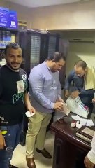 مالك عقار فيصل المحترق بالجيزة يدفع 8 مليون جنيه لملاك الوحدات السكنية.. فيديو