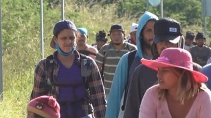 La caravana de migrantes avanza diezmada por el sur de México
