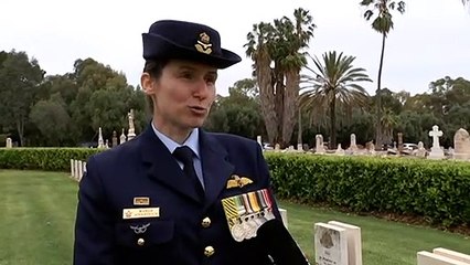 Veterans, students and families gather in Adelaide to mark Remembrance Day.