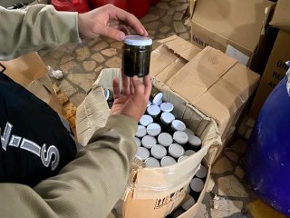 İstanbul'da 4 bin hap ve 7 bin 963 macun ele geçirildi