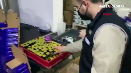 İstanbul Eyüpsultan'da kaçak cinsel içerikli ürün operasyonu