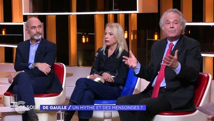 Regardez les échanges très tendus entre Laure Adler et Franz-Olivier Giesbert dans "C ce soir" sur France 5: "Vous êtes blanc et fier de l'être !"