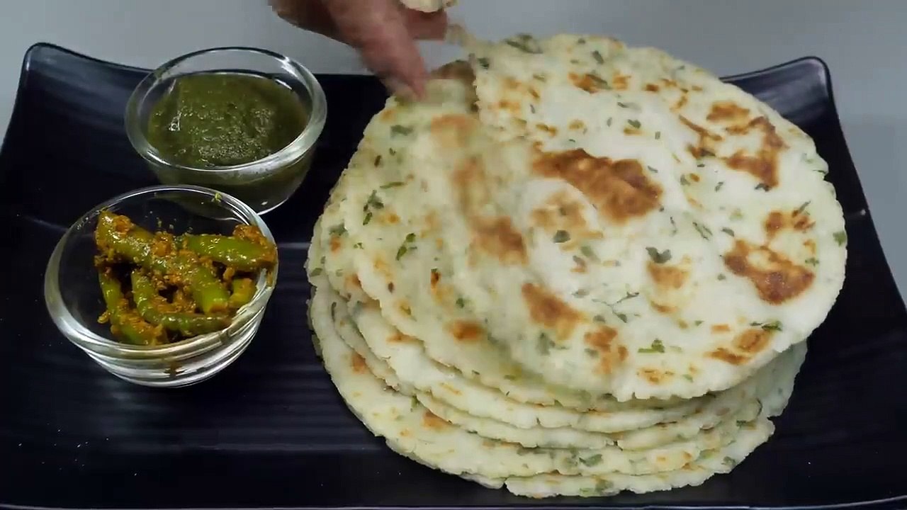 चावल का एकदम सॉफ्ट मसाला परांठा  । Rice Flour Paratha - No Gluten Paratha Recipe । Masala Akki Roti