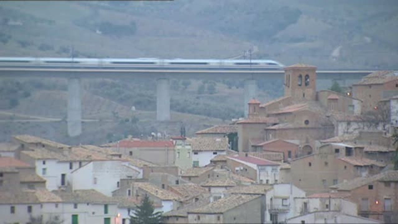 Empresarios y políticos, unidos para impulsar el Corredor Mediterráneo