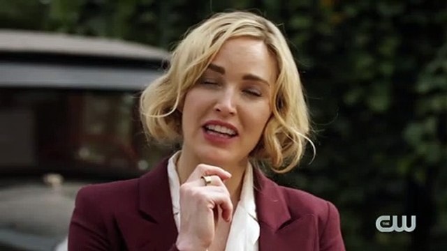 DC's Legends of Tomorrow 7x05 Sneak Peek #2 It's a Mad, Mad, Mad, Mad Scientist (2021)