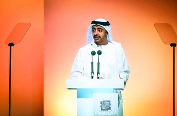 عبدالله بن زايد للطلبة: وظائف المستقبل ستنشأ بسواعدكم