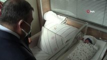 Son dakika haberi... Vali Işık, ambulansta doğum yapan anne ile bebeğini hastanede ziyaret etti