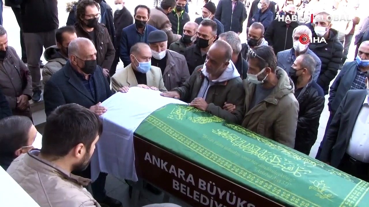 Samuray kılıcı ile öldürülen mimar Başak Cengiz gözyaşları içinde son yolculuğuna uğurlandı