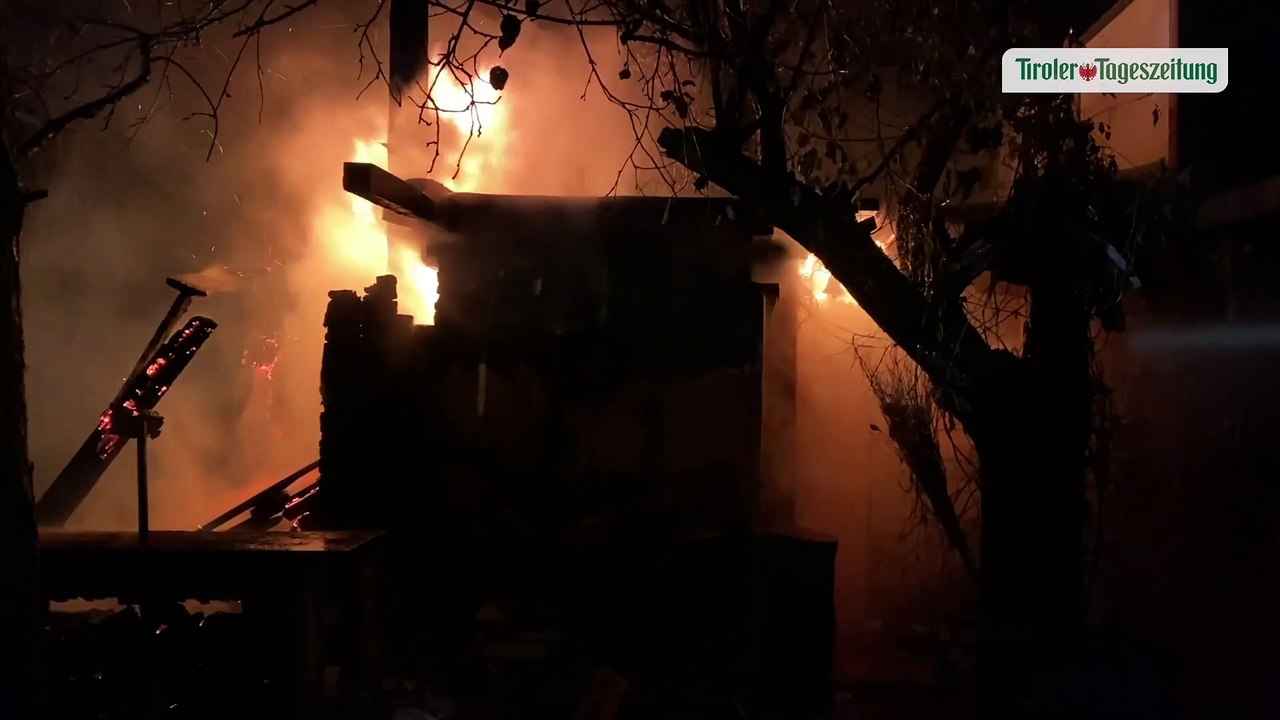 Hühner und Enten verendeten bei Brand in Münster