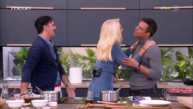 Ελένη Μενεγάκη: Ακόμα και τα ονόματα μπερδεύει των παιδιών της