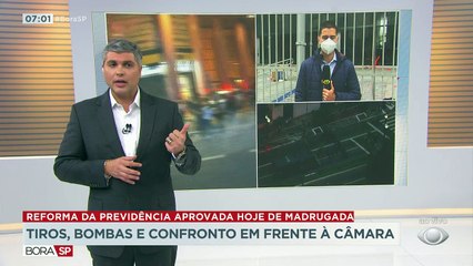 A Câmara de Vereadores de São Paulo aprovou a reforma da previdência. Servidores protestaram e entraram em confronto com a polícia numa verdadeira batalha campal em pleno centro da capital.