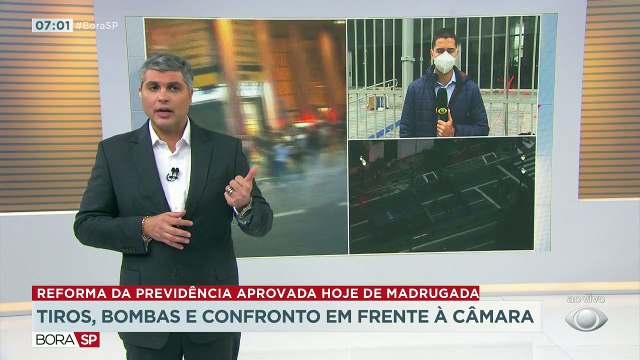 A Câmara de Vereadores de São Paulo aprovou a reforma da previdência. Servidores protestaram e entraram em confronto com a polícia numa verdadeira batalha campal em pleno centro da capital.