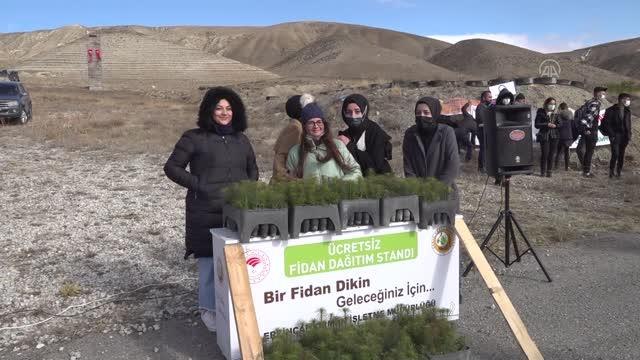 Milli Ağaçlandırma Günü nde fidanlar toprakla buluşturuldu