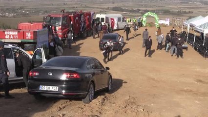 "Milli Ağaçlandırma Günü"nde fidanlar toprakla buluşturuldu