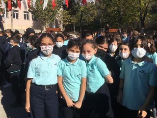 ÖĞRENCİLER MİLLİ AĞAÇLANDIRMA GÜNÜ VESİLESİYLE FİDAN DİKTİ