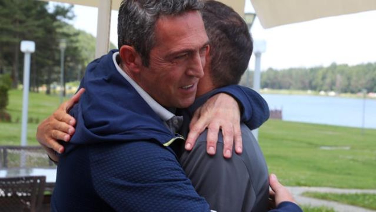 Son Dakika: Fenerbahçe Başkanı Ali Koç verdiği cevapla çok şaşırttı: Vitor Pereira'nın arkasındayız