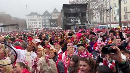 Almanya'da "5. Mevsim" karnaval sezonu başladı