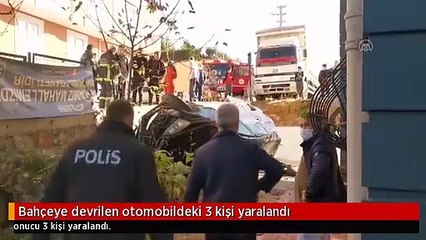 Bahçeye devrilen otomobildeki 3 kişi yaralandı