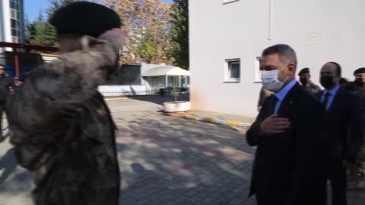Polis özel harekat timleri dualarla Suriye'ye uğurlandı