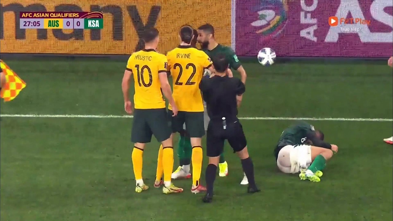 Highlights Úc vs Ả Rập Xê Út - Đôi công mãn nhãn - tấn công rực lửa và pha bỏ lỡ không tưởng