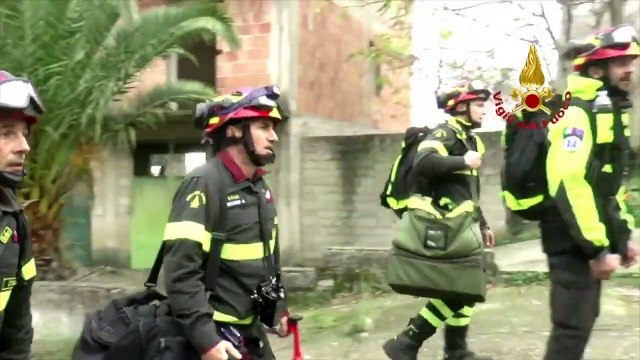 Cerzeto (CS) - Esercitazione nazionale dei Vigili del Fuoco tra le macerie di Cavallerizzo (11.11.21)