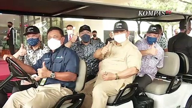 Prabowo Ajak PM dan Menhan Malaysia Berkeliling Fasilitas Produksi PT Pindad