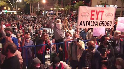 Kemal Kılıçdaroğlu: Çiftçinin, esnafın kredi faizlerini bir haftada sileceğiz