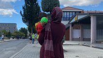 متى يُسمح للاجئين أفغان بمغادرة ألبانيا إلى أمريكا؟