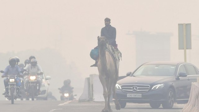 Top News: Delhi AQI in very poor category
