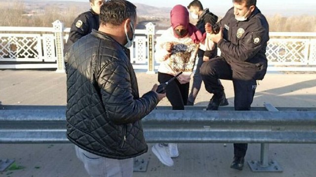 Gece boyu ormanda arandı, cep telefonu elinde bulvarda bulundu