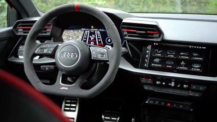 Video herunterladen: Audi RS 3 Sportback und RS 3 Limousine - Umfangreiches Infotainment-Angebot