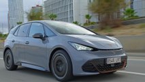 The new CUPRA Born in Vapor Grey Driving Video