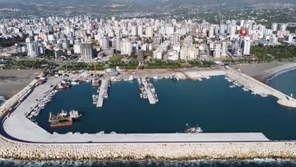 Akdeniz'de balıkçılara fırtına engeli