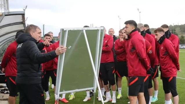 A Milli Takım gol olup yağacak! Stefan Kuntz, imha planını futbolculara ezberletti