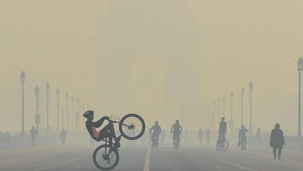Top News: Air pollution crisis deepens in New Delhi