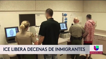 ICE libera a decenas de inmigrantes