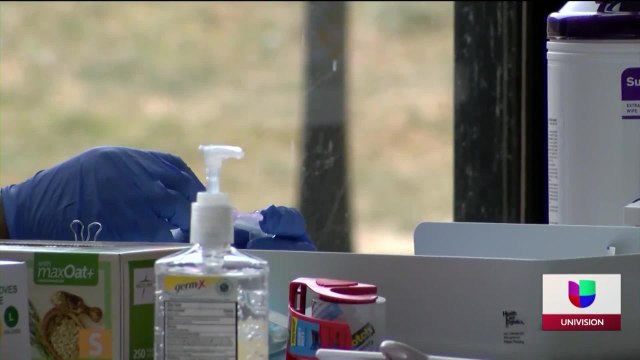 061621 ACOJE UN POPUP DE VACUNACION EN LAWERENCE.mp4