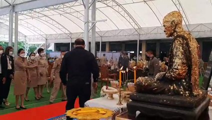 "บิ๊กป้อม" ควง ธรรมนัส นำทีม ส.ส.  ไหว้หลวงพ่อเดิม -ดูเรื่องน้ำ นครสวรรค์