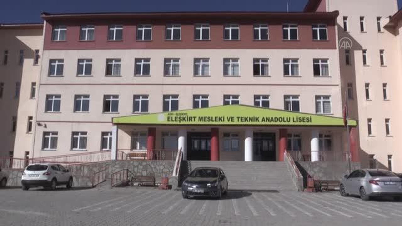 Son dakika... Taşımalı eğitimdeki öğrencilerin yemeklerini liseli ağabeyleri hazırlıyor