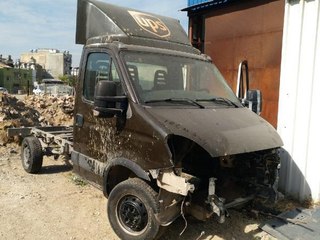 HACİZLİ ARAÇLARI PARÇALAYIP SATMIŞ