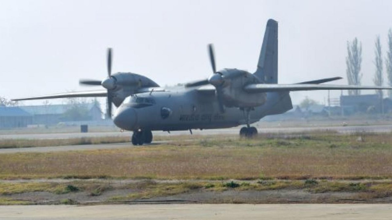 Fighter aircrafts' trial successful on Purvanchal Expressway
