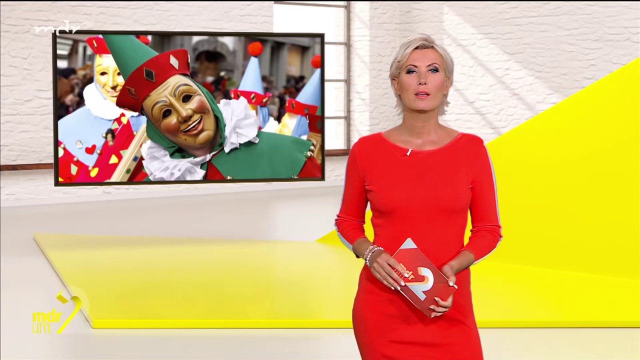 Kamilla Senjo   -um 2-  11.11.2021