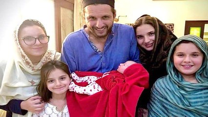 Afridi's daughters blamed Misbah after India defeated Pak