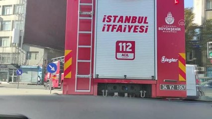 Son dakika haberleri: Beyoğlu'nda çatı katında çıkan yangın söndürüldü